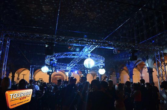 Gala Paramédical - Cuba - Partie 1 sur 2 - Hall aux draps